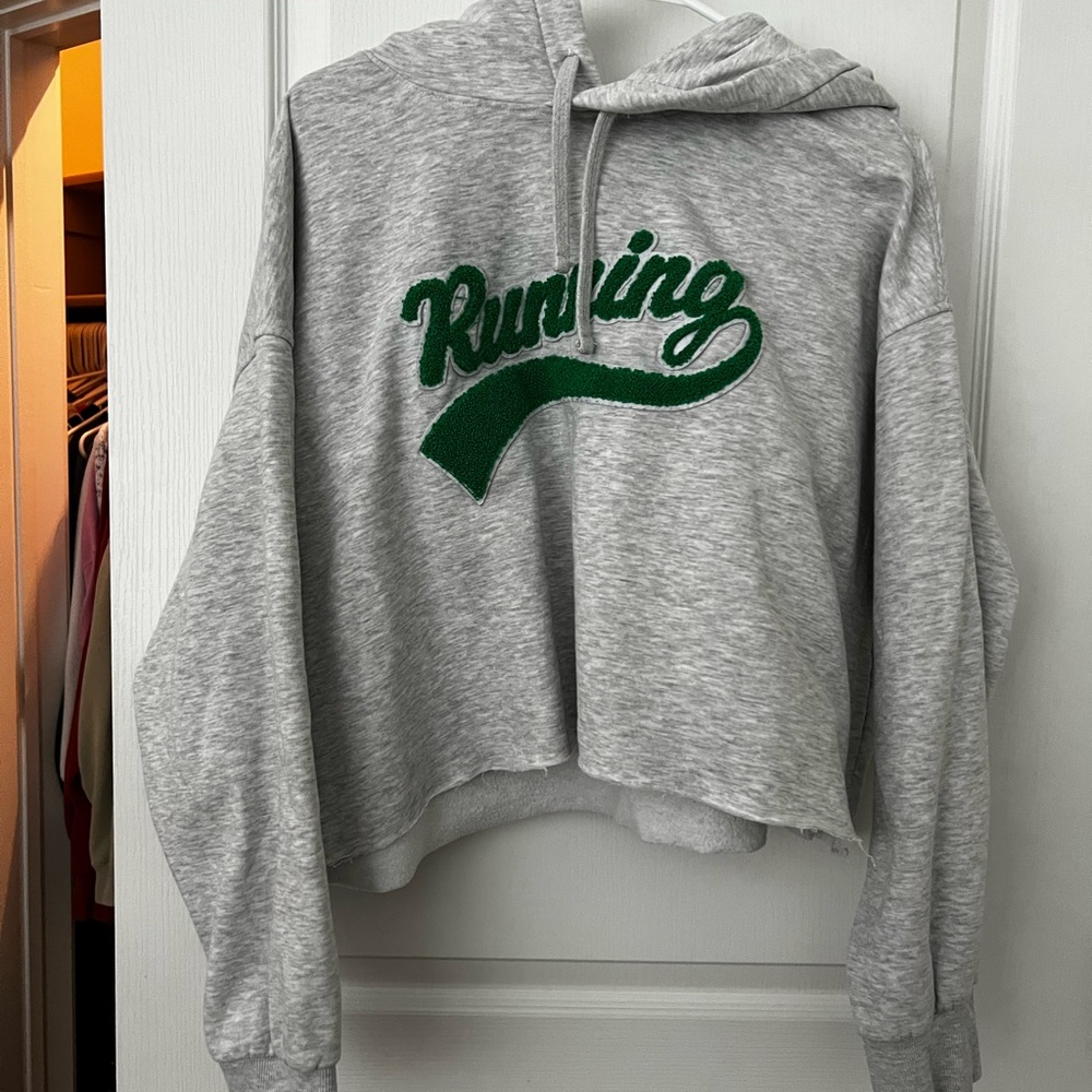 cropped hoodie